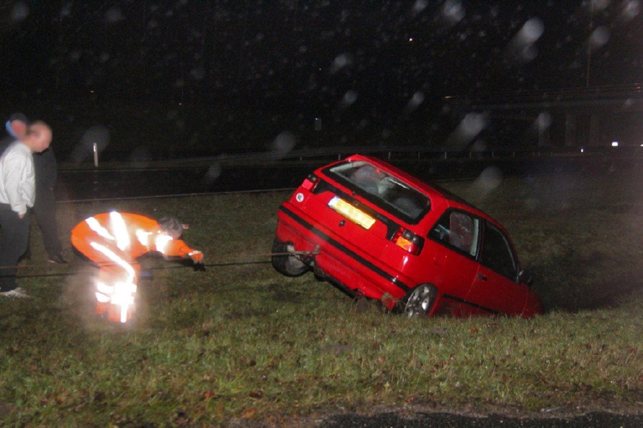 Rechtdoor in de sloot N206 Katwijk
